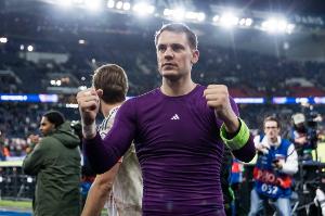 踢球者：拜仁高层欢迎诺伊尔再战一年，后者希望在球队退役